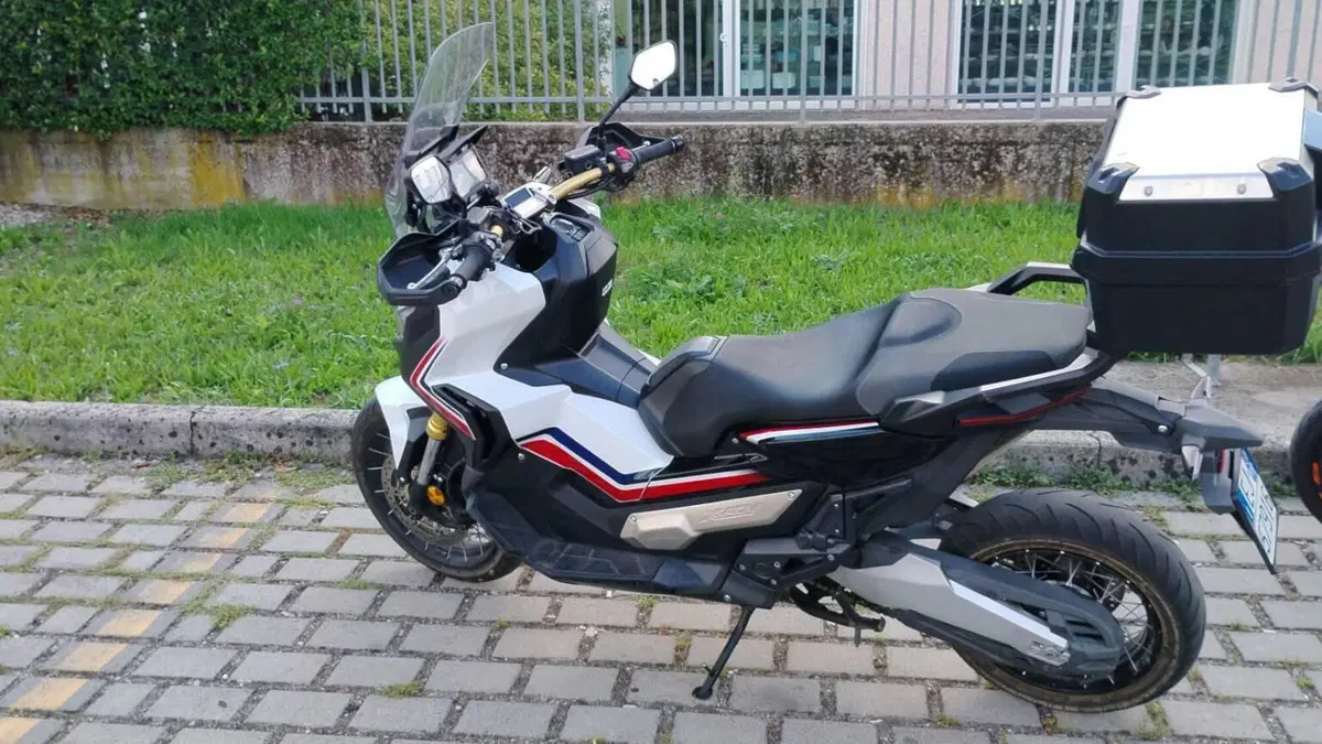 Honda X-ADV 750 (2017)  (3)