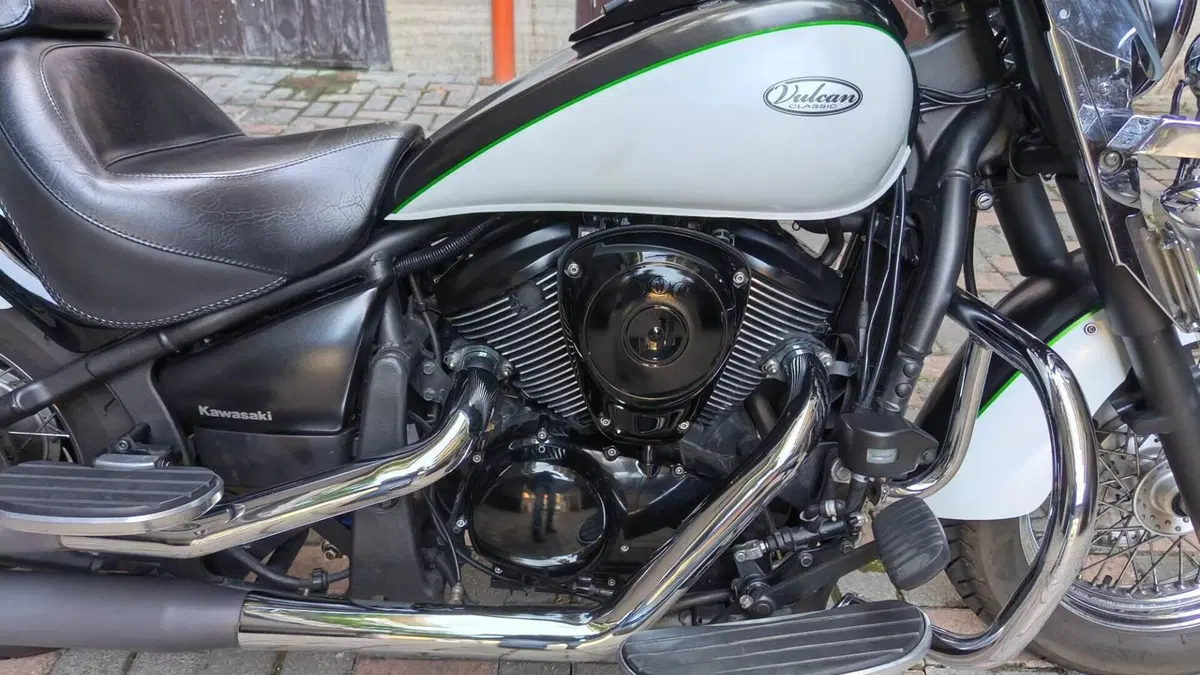 Kawasaki Vulcan VN 900 Classic SE (2011 - 16)  (7)