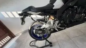 Yamaha MT-10 SP (2017 - 20)  (10)