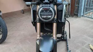 Honda CB 650 R (2021 - 23)  (4)