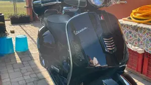 Vespa GTS 300 (2010 - 14)  (5)
