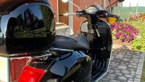 Vespa GTS 300 (2010 - 14)  (6)