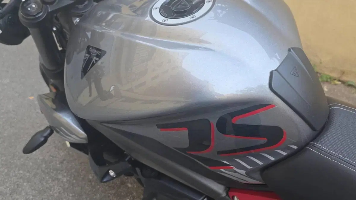 Triumph Street Triple RS (2020 - 22)  (9)