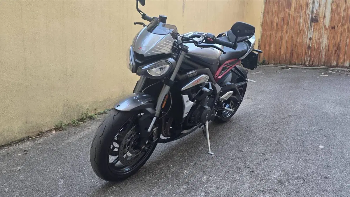 Triumph Street Triple RS (2020 - 22)  (14)
