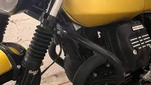 Moto Guzzi V7 Stone (2021 - 24)  (5)