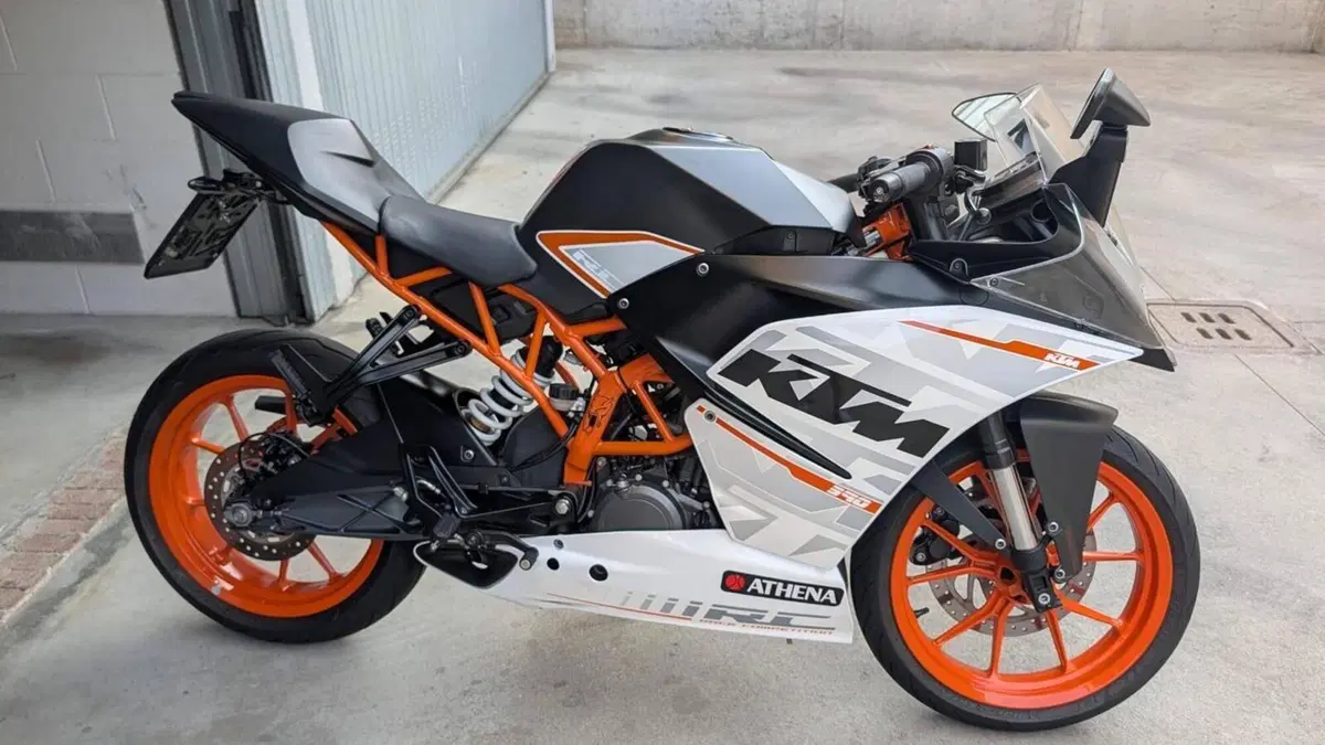 KTM RC 390 ABS (2015 - 16) 