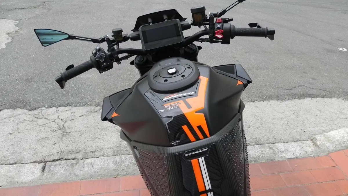 KTM 1390 Super Duke R EVO (2024 - 26)  (3)
