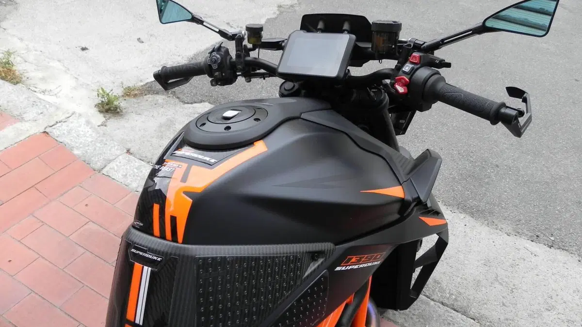 KTM 1390 Super Duke R EVO (2024 - 26)  (4)