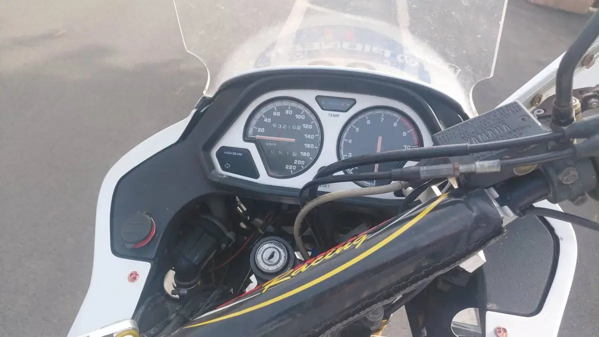 Yamaha   (2)