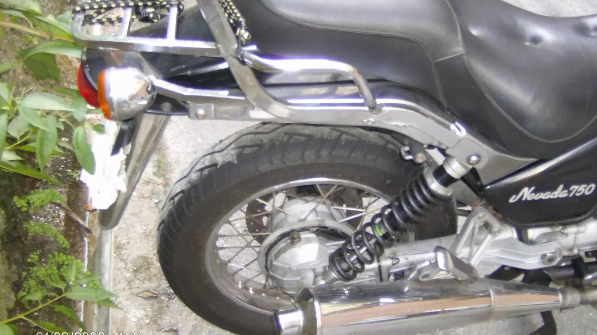 Moto Guzzi   (11)