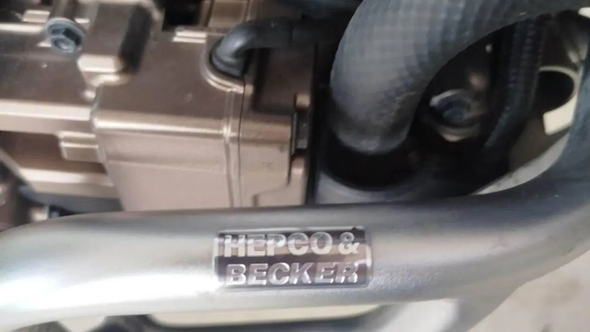 Honda Africa Twin CRF 1000L DCT Travel Edition (2018 - 19)  (2)