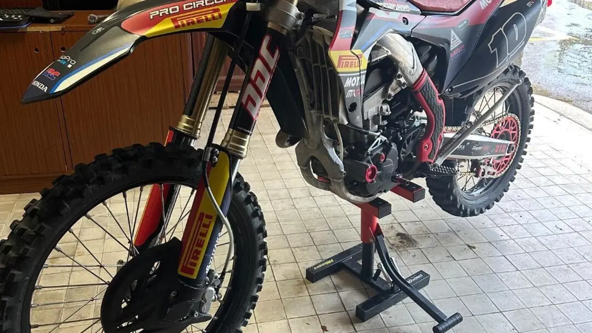 Honda CRF 250R (2014)  (6)
