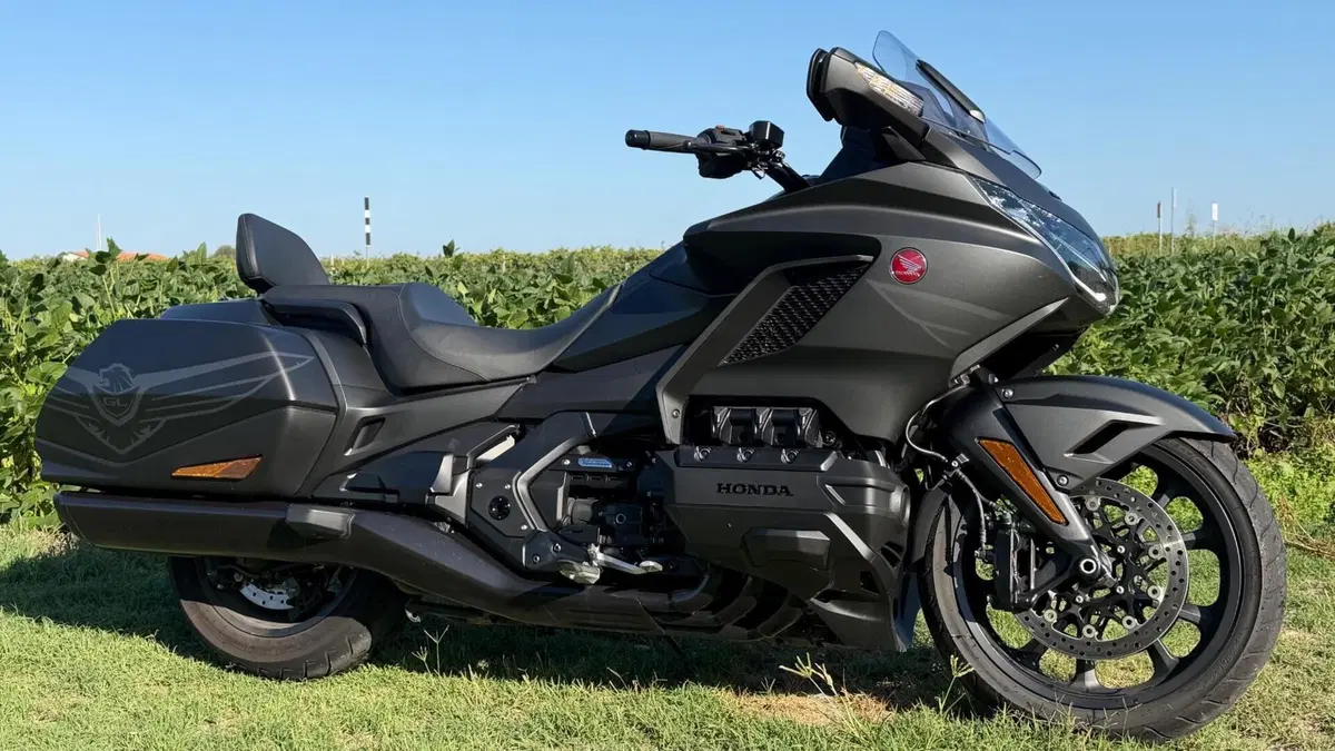 Honda GL 1800 Gold Wing 50° Anniversario (2025 - 26)  (2)