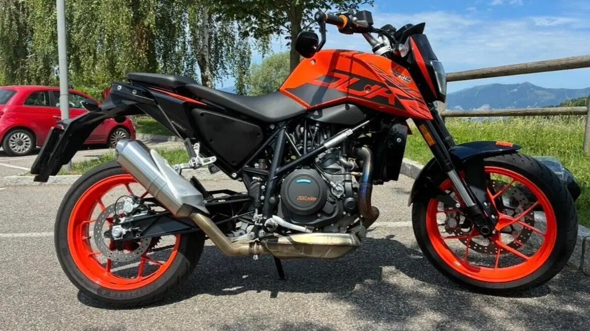 KTM 690 Duke R (2016 - 17)  (3)