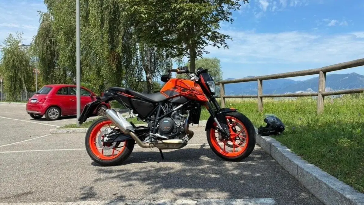 KTM 690 Duke R (2016 - 17)  (4)