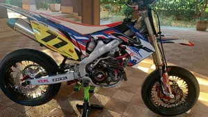 Honda CRF 450R (2011 - 12)  (2)