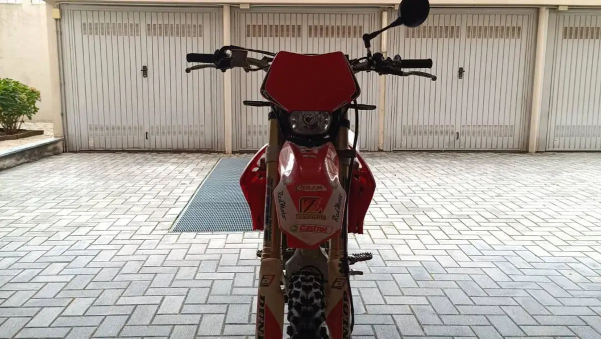 Honda CRF 250R (2014)  (2)