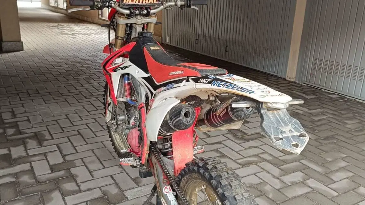 Honda CRF 250R (2014)  (3)