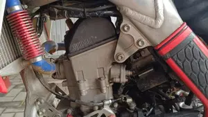 Honda CRF 250R (2014)  (6)