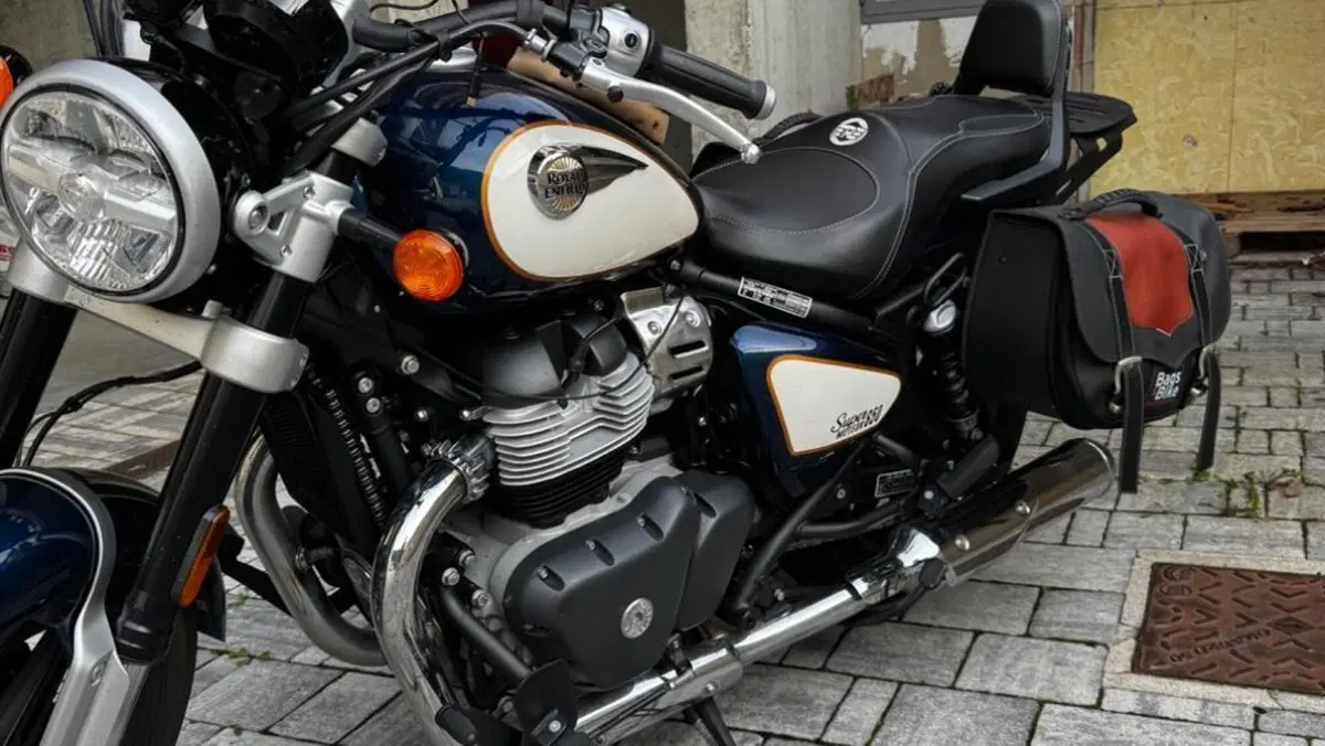 Royal Enfield Super Meteor 650 (2023 - 26) 