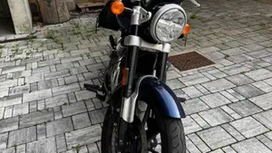Royal Enfield Super Meteor 650 (2023 - 26)  (2)