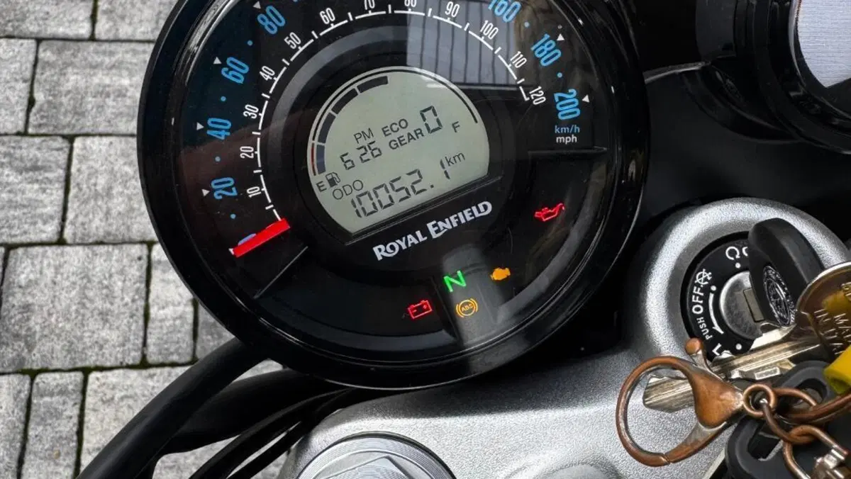 Royal Enfield Super Meteor 650 (2023 - 26)  (4)