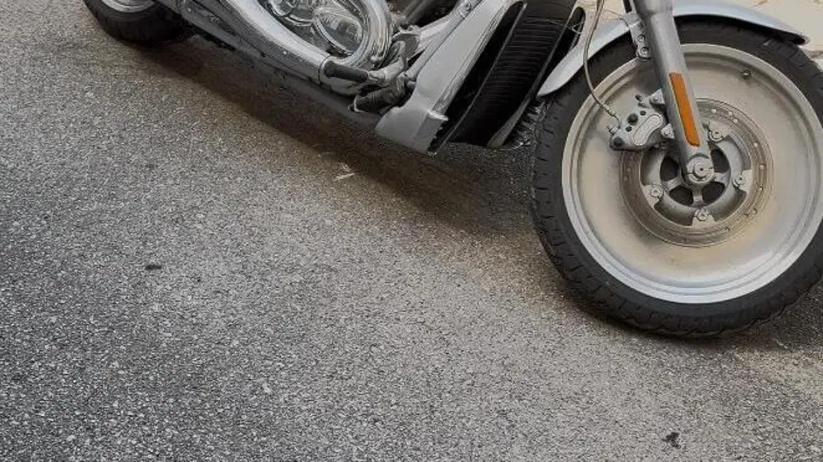 Harley-Davidson 1130 V-Rod (2002 - 05) - VRSCA  (3)