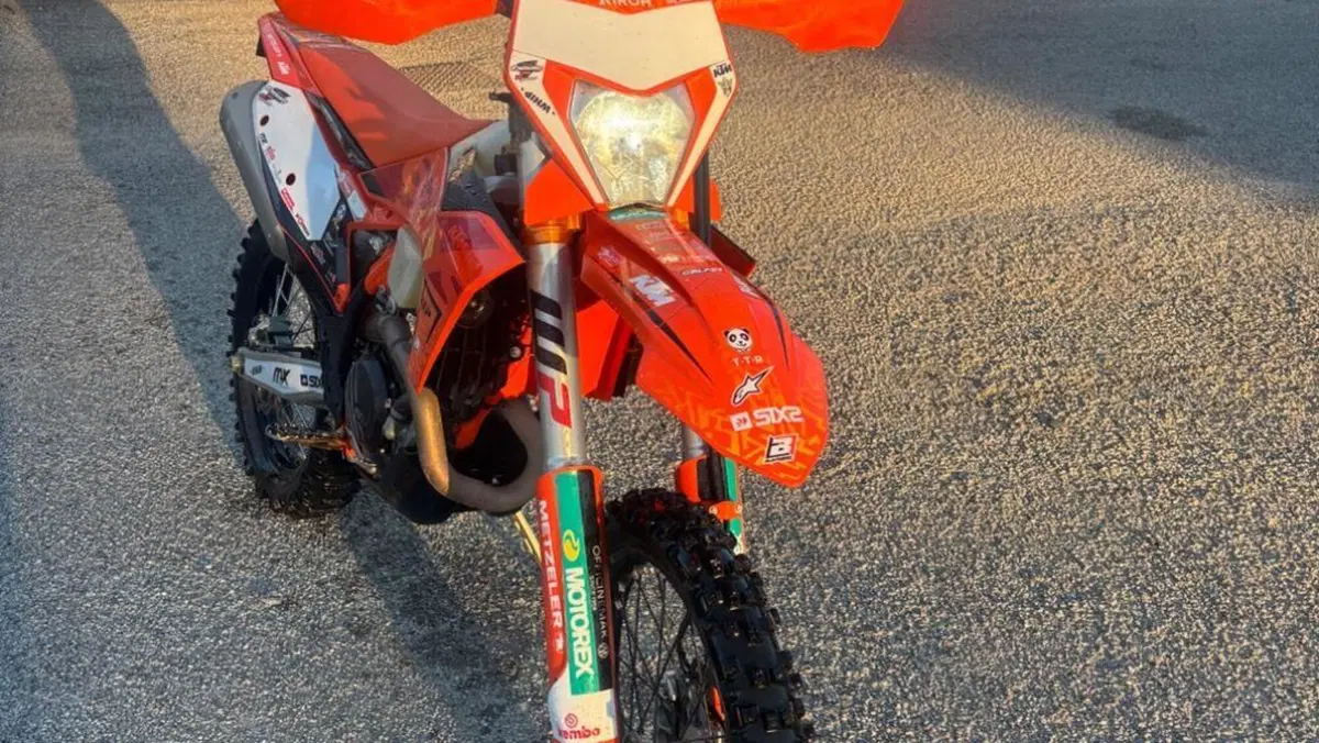 KTM 250 EXC-F Six Days (2025)  (3)