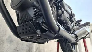 Moto Guzzi V7 Stone (2021 - 24)  (6)