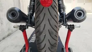 Moto Guzzi V7 Stone (2021 - 24)  (13)