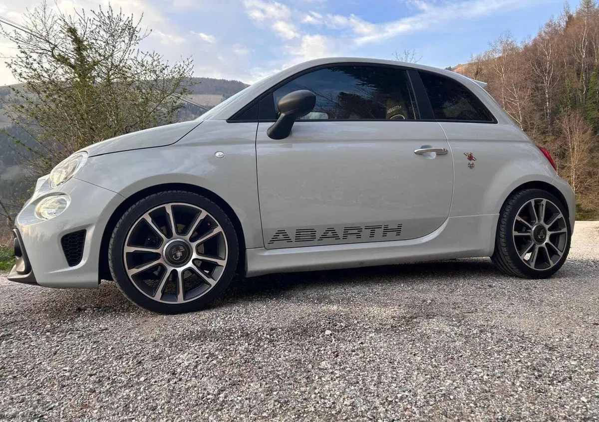 Abarth 595 595 1.4 Turbo T-Jet 165 CV Turismo (6)