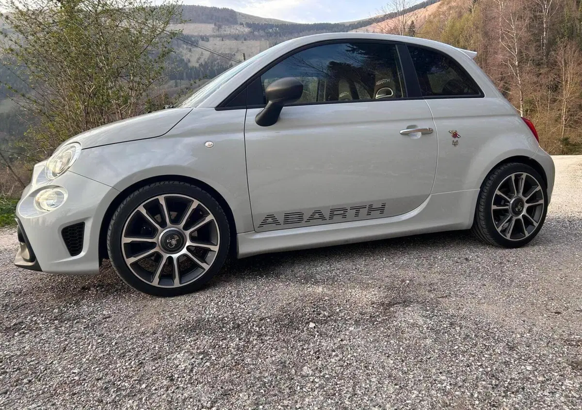 Abarth 595 595 1.4 Turbo T-Jet 165 CV Turismo (15)