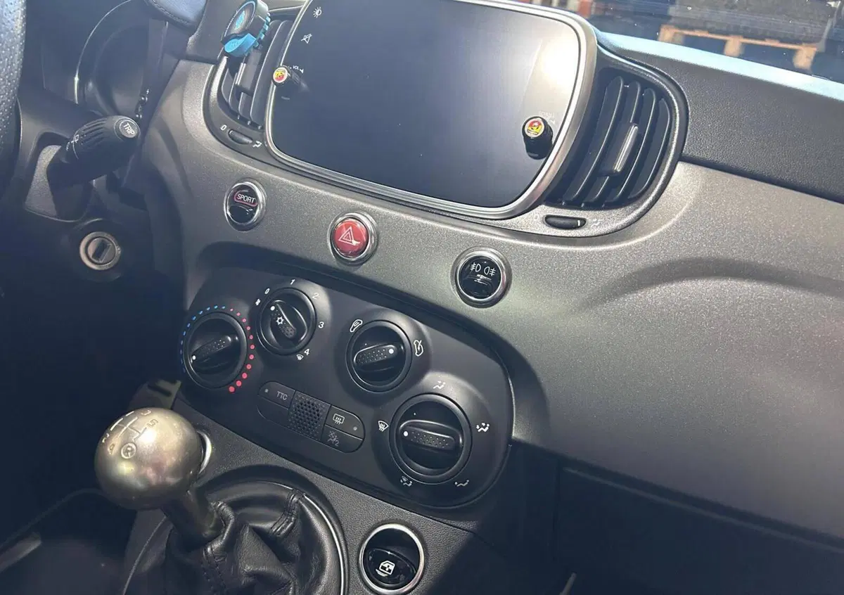 Abarth 595 595 1.4 Turbo T-Jet 165 CV Turismo (17)