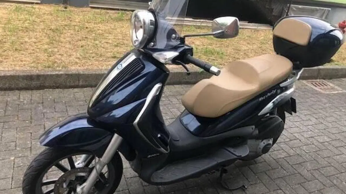 Piaggio Beverly 300 i.e. (2010 - 16)  (3)