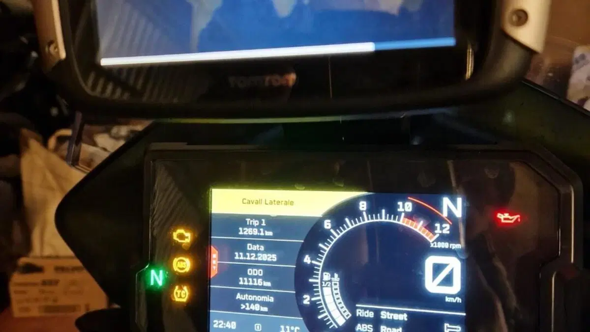 KTM 890 Adventure (2021 - 22)  (9)