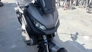 Honda X-ADV 750 (2018 - 20)  (2)