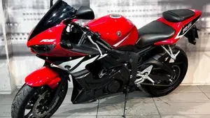Yamaha YZF R6 (2003 - 04)  (5)