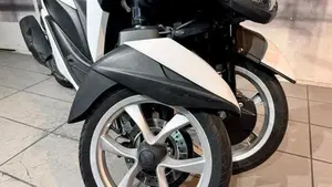 Yamaha Tricity 125 (2014 - 17)  (7)