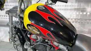 Harley-Davidson 883 (2006 - 07) - XL  (4)