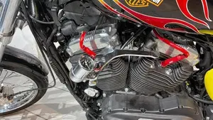 Harley-Davidson 883 (2006 - 07) - XL  (5)