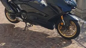 Yamaha T-Max 560 Tech Max (2022 - 24)  (4)