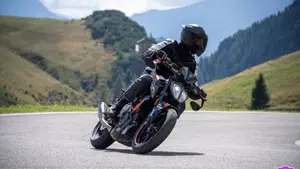 KTM 390 Duke (2021 - 23)  (4)