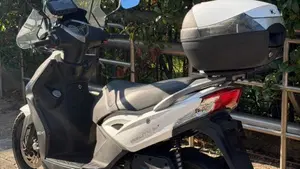 Kymco Agility 50 R16 + (2008 - 18)  (11)