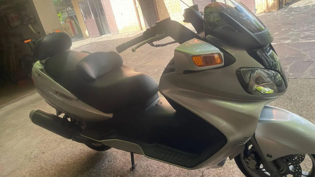 Suzuki Burgman AN 650 Executive (2004 - 06)  (4)