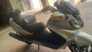 Suzuki Burgman AN 650 Executive (2004 - 06)  (4)