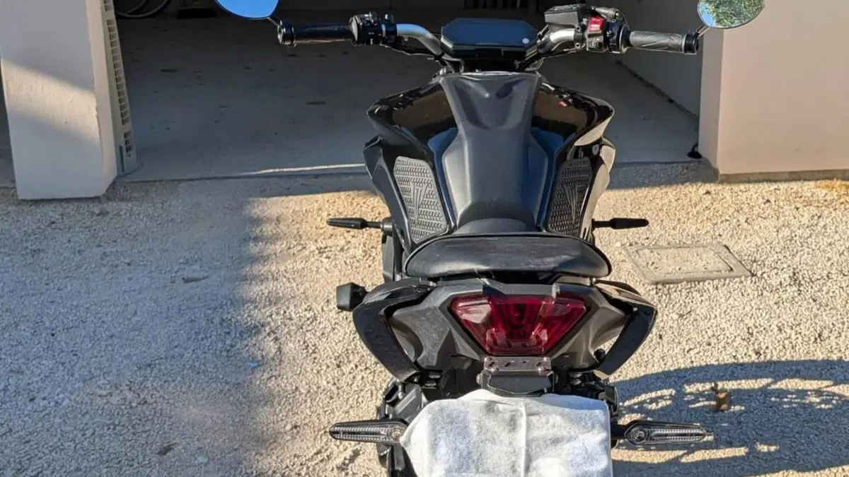 Yamaha MT-07 Pure (2023 - 25)  (5)