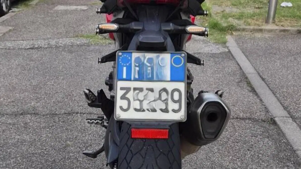 Ducati Hyperstrada 821 (2013 - 15)  (3)