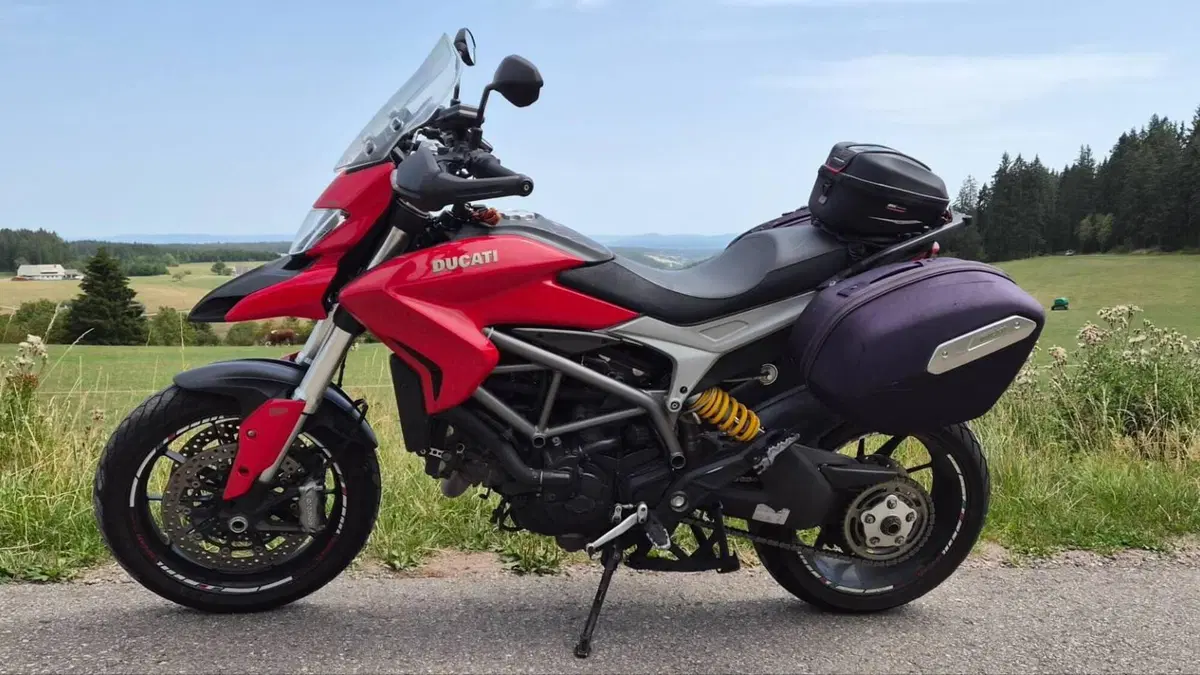 Ducati Hyperstrada 821 (2013 - 15)  (6)