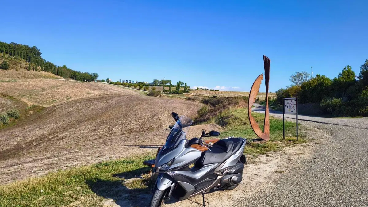 Kymco Xciting 400i S TCS (2021 - 24)  (2)