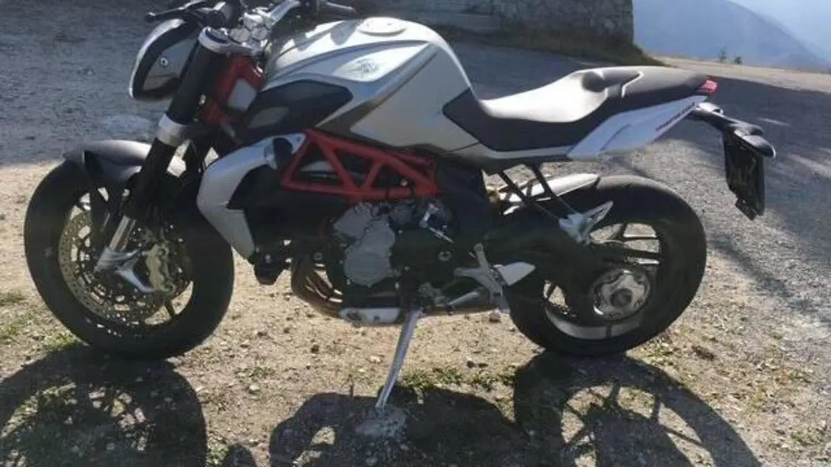 MV Agusta Brutale 800 EAS ABS (2012 - 15)  (3)